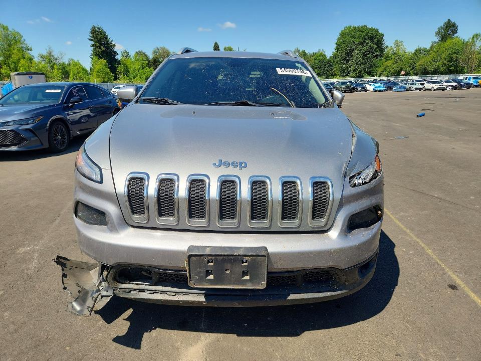 54550746 :رقم المزاد ، 1C4PJMCS6FW749987 vin ، 2015 Jeep Cherokee مزاد بيع