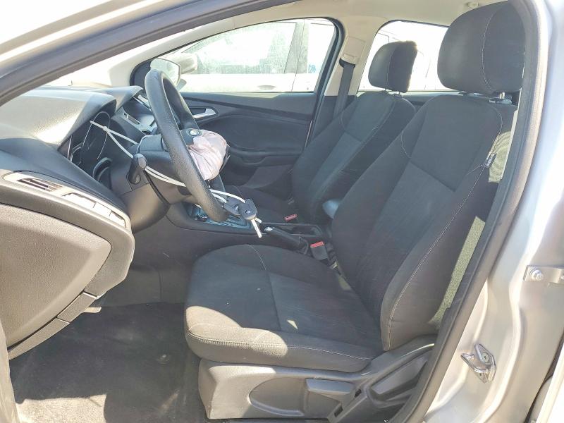 53889526 :رقم المزاد ، 1FADP3F25FL221548 vin ، 2015 Ford Focus مزاد بيع