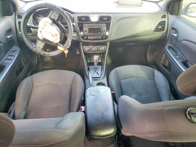 2013 Chrysler 200 მანქანა იყიდება აუქციონზე, vin: 1C3CCBAB8DN689816, აუქციონის ნომერი: 53563916