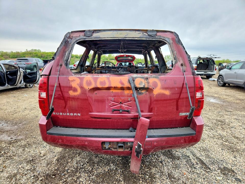 Продажа на аукционе авто 2007 Chevrolet Suburban, vin: 3GNFK16347G226101, номер лота: 52505206