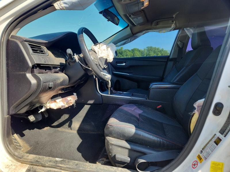 53550366 :رقم المزاد ، 4T1BF1FK3HU722424 vin ، 2017 Toyota Camry مزاد بيع