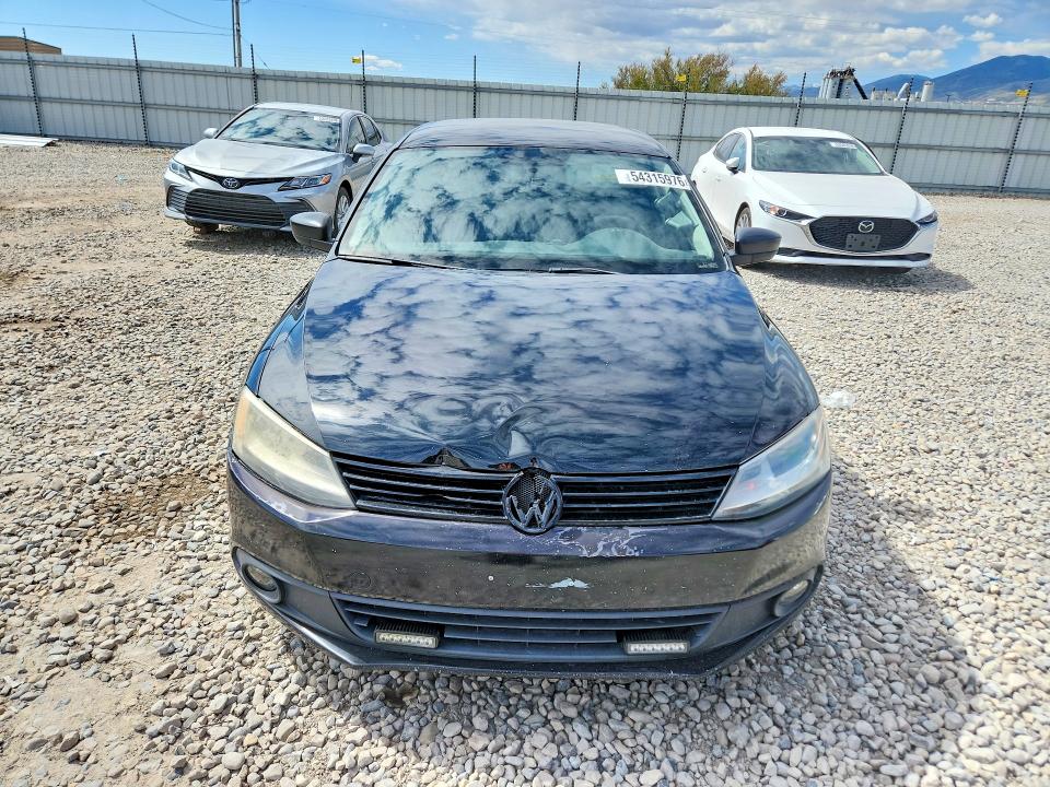 2011 Volkswagen Jetta მანქანა იყიდება აუქციონზე, vin: 3VW2K7AJXBM361879, აუქციონის ნომერი: 54315976