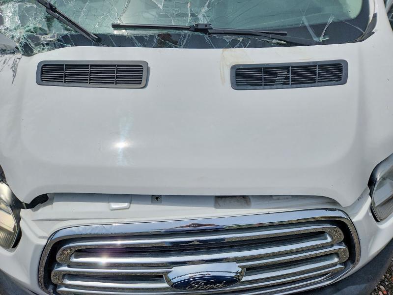 54674146 :رقم المزاد ، 1FTNR2XV3FKA08552 vin ، 2015 Ford Transit مزاد بيع