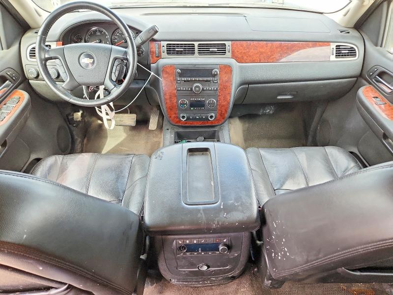 2009 Chevrolet Suburban მანქანა იყიდება აუქციონზე, vin: 1GNFK16389R245706, აუქციონის ნომერი: 54585676