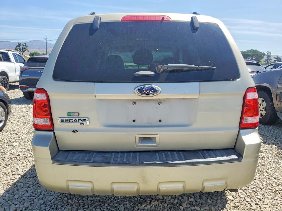 53313616 :رقم المزاد ، 1FMCU0D75BKB57776 vin ، 2011 Ford Escape مزاد بيع