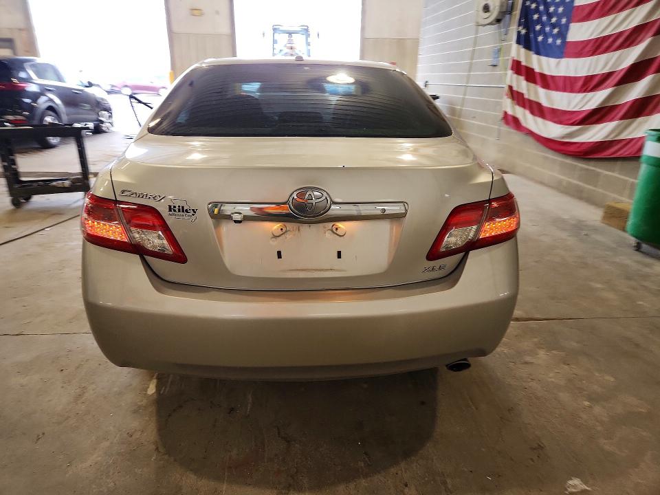 52726326 :رقم المزاد ، 4T4BF3EK2BR114839 vin ، 2011 Toyota Camry مزاد بيع