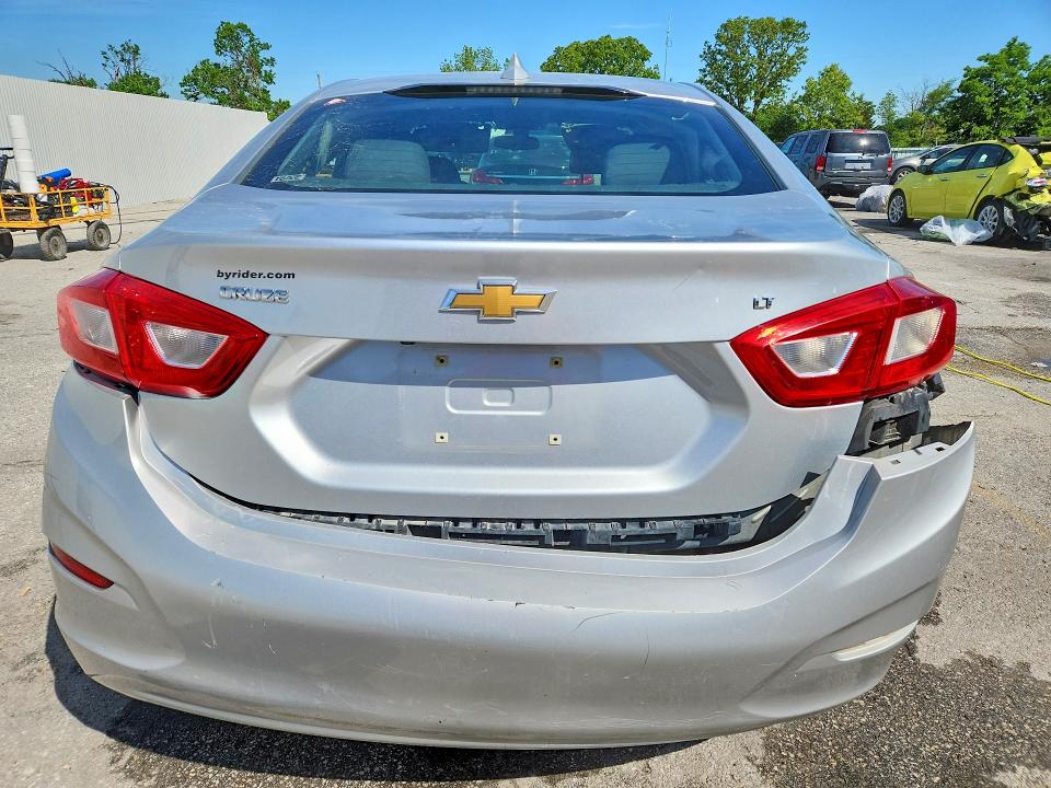 Продажа на аукционе авто 2017 Chevrolet Cruze, vin: 1G1BE5SM2H7191584, номер лота: 51857216
