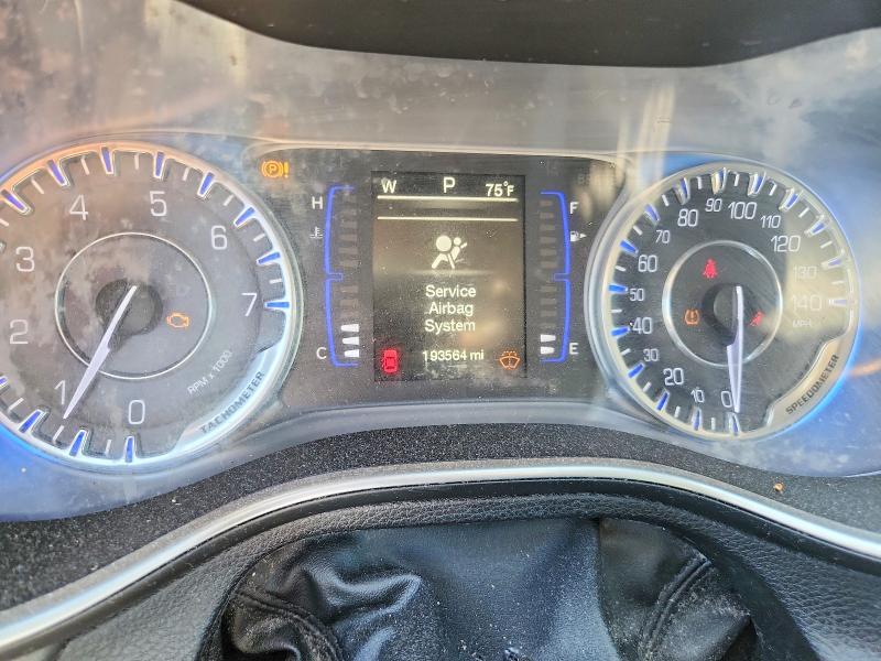 Продажа на аукционе авто 2015 Chrysler 200, vin: 1C3CCCAB2FN576436, номер лота: 52824796
