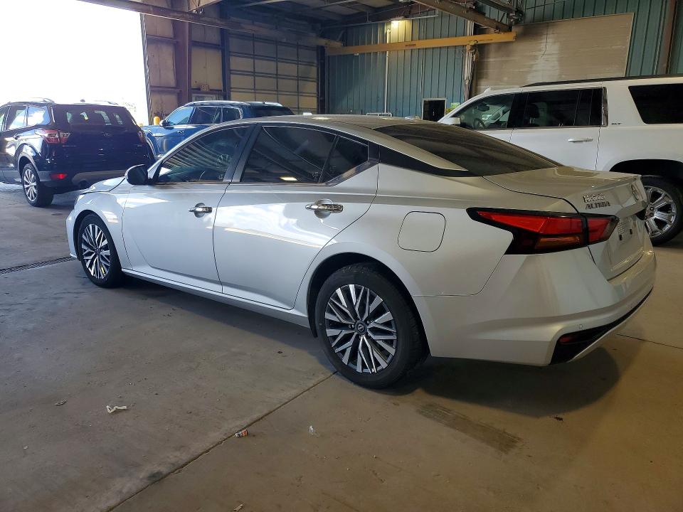 53594976 :رقم المزاد ، 1N4BL4DV4PN364115 vin ، 2023 Nissan Altima مزاد بيع