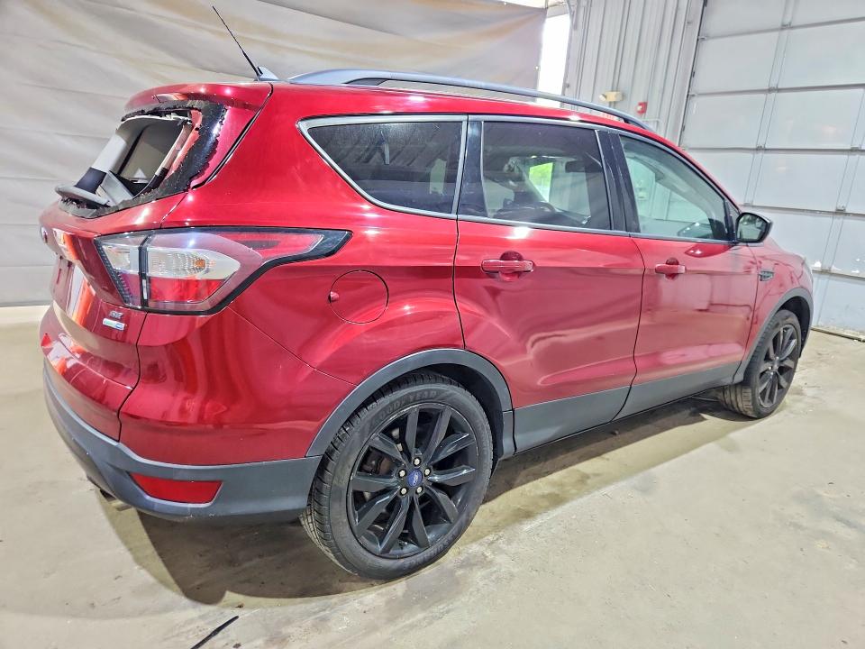 2018 Ford Escape მანქანა იყიდება აუქციონზე, vin: 1FMCU9GD9JUB92684, აუქციონის ნომერი: 55597086