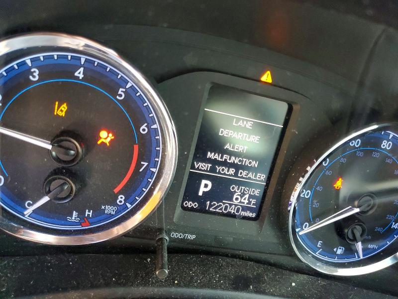 2018 Toyota Corolla მანქანა იყიდება აუქციონზე, vin: 5YFBURHE3JP807914, აუქციონის ნომერი: 52318656