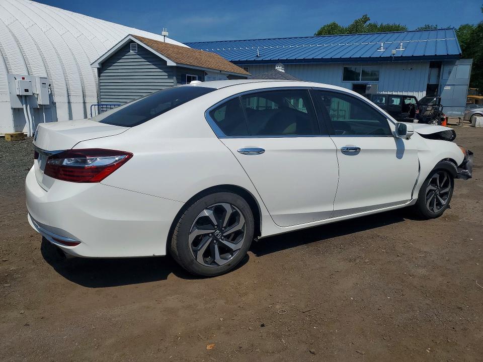 53567236 :رقم المزاد ، 1HGCR2F71HA020512 vin ، 2017 Honda Accord مزاد بيع