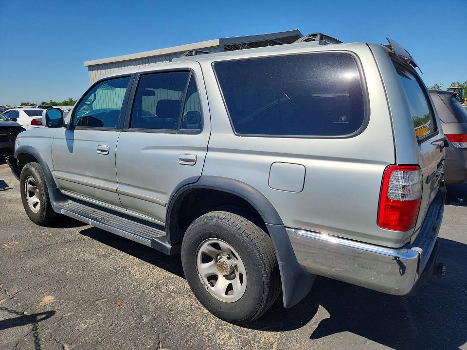 52945736 :رقم المزاد ، JT3GN86RXY0157426 vin ، 2000 Toyota 4runner مزاد بيع