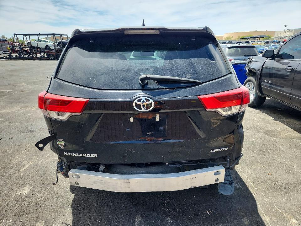 Продажа на аукционе авто 2018 Toyota Highlander, vin: 5TDYZRFH8JS249879, номер лота: 54899566