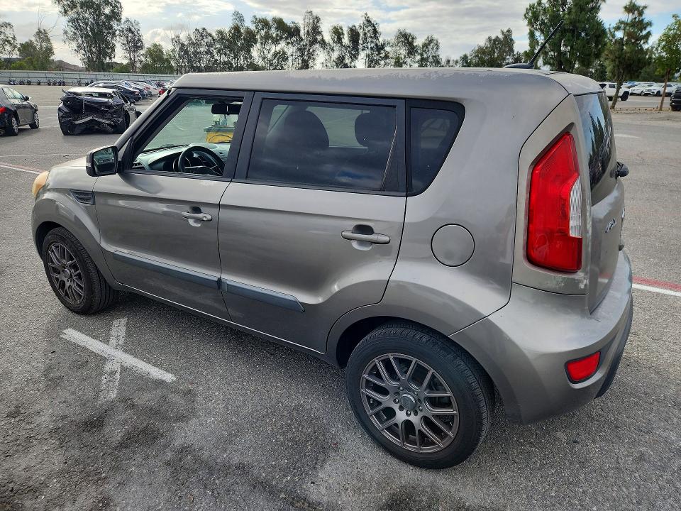 2012 Kia Soul მანქანა იყიდება აუქციონზე, vin: KNDJT2A61C7451458, აუქციონის ნომერი: 54894976