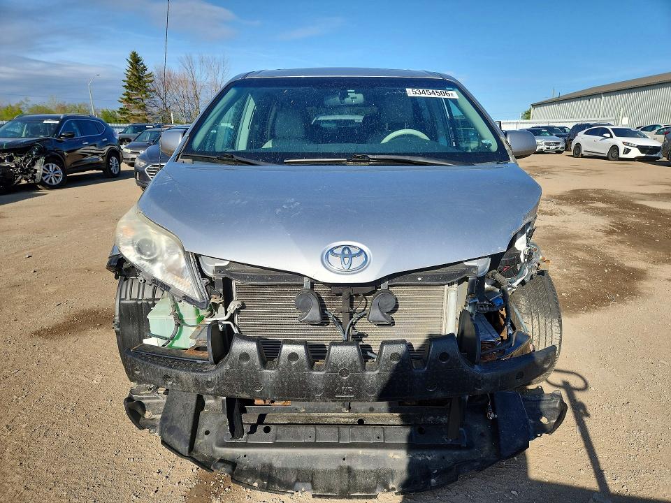 Продажа на аукционе авто 2014 Toyota Sienna, vin: 5TDYK3DC5ES466062, номер лота: 53454506