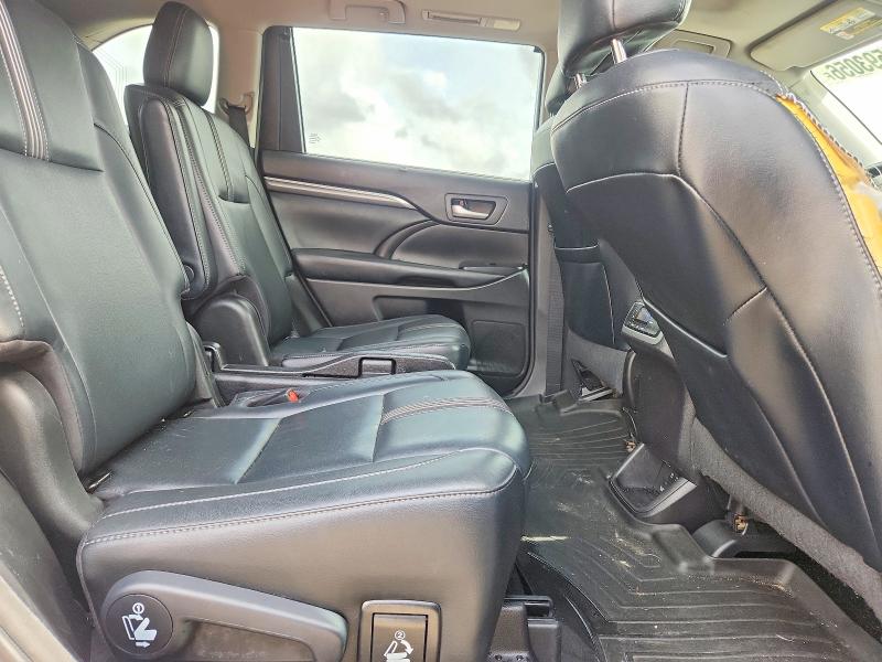 54593056 :رقم المزاد ، 5TDJZRFH6JS489062 vin ، 2018 Toyota Highlander مزاد بيع