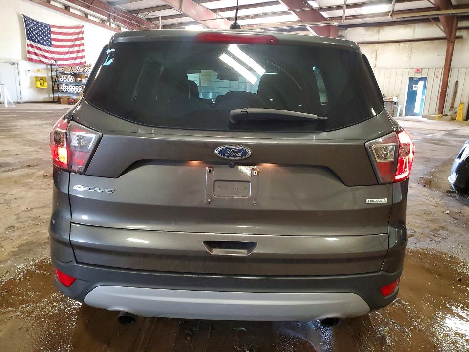 54437096 :رقم المزاد ، 1FMCU0GD3HUA13190 vin ، 2017 Ford Escape مزاد بيع