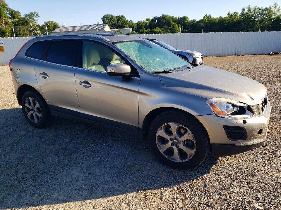2013 Volvo Xc60 მანქანა იყიდება აუქციონზე, vin: YV4952DZ0D2415789, აუქციონის ნომერი: 53718956