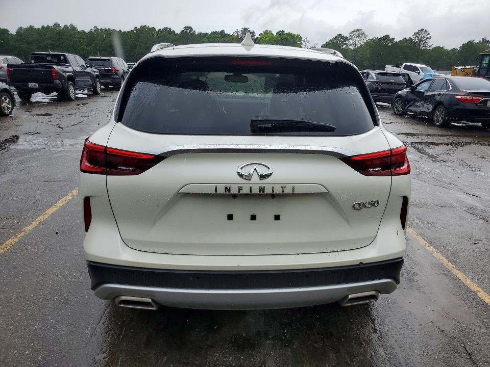 54670816 :رقم المزاد ، 3PCAJ5BA8MF122388 vin ، 2021 Infiniti Qx50 مزاد بيع