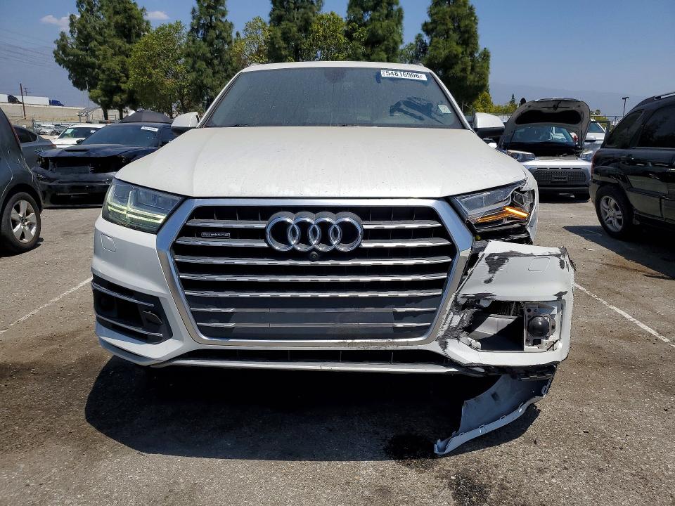 2017 Audi Q7 მანქანა იყიდება აუქციონზე, vin: WA1VAAF78HD047739, აუქციონის ნომერი: 54816906