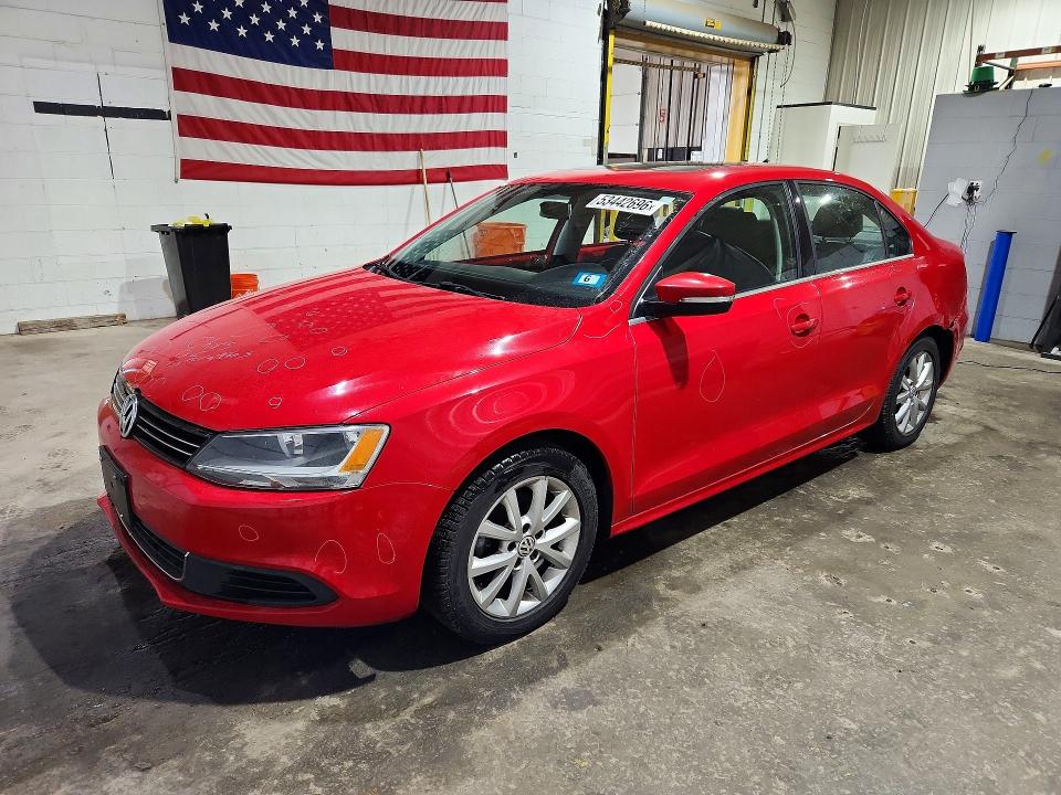 53442696 :رقم المزاد ، 3VWD17AJ7EM418846 vin ، 2014 Volkswagen Jetta مزاد بيع