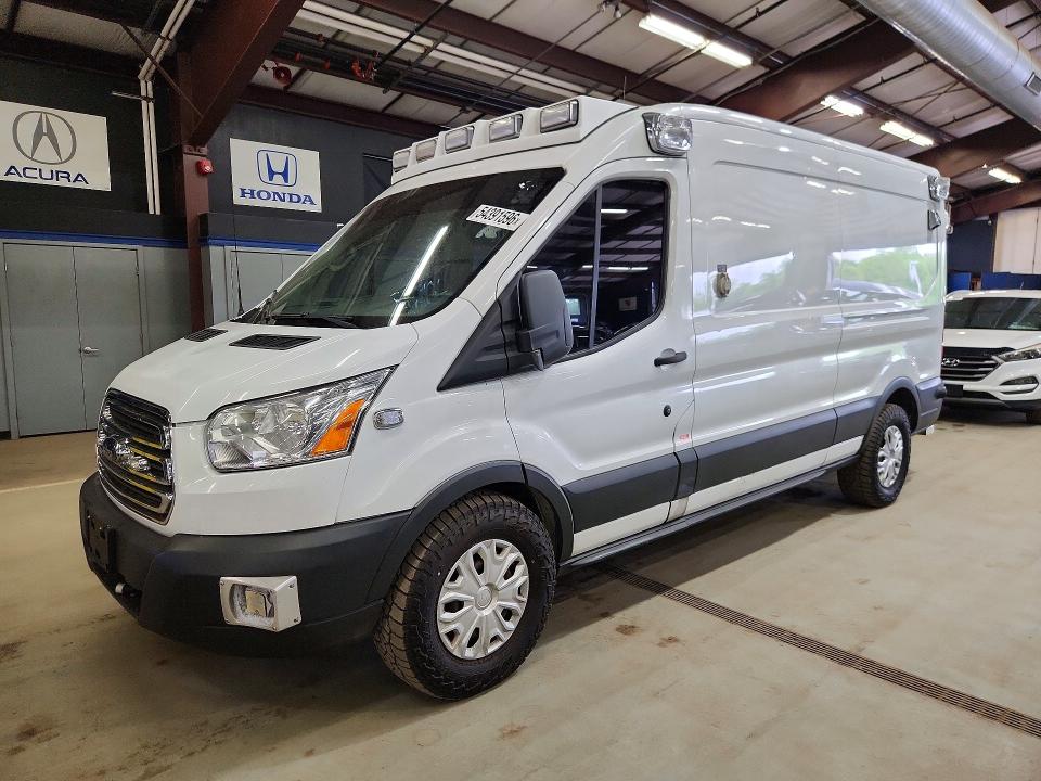 2015 Ford Transit მანქანა იყიდება აუქციონზე, vin: 1FDYR2CV4FKA50579, აუქციონის ნომერი: 54391596