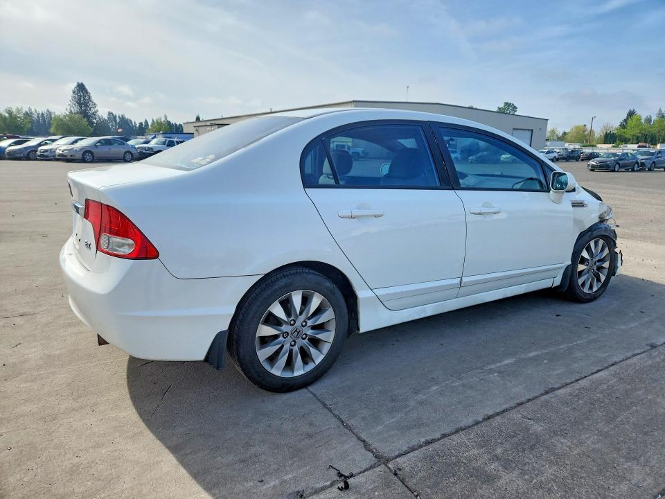 2011 Honda Civic მანქანა იყიდება აუქციონზე, vin: 19XFA1F83BE010865, აუქციონის ნომერი: 52007176