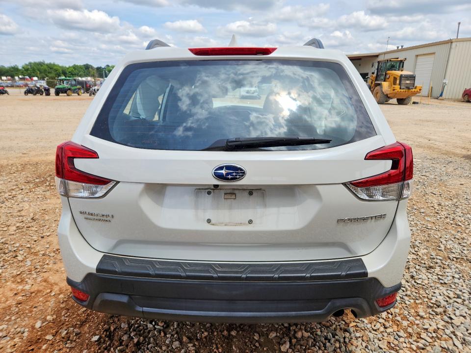 52813546 :رقم المزاد ، JF2SKADC6LH597272 vin ، 2020 Subaru Forester مزاد بيع