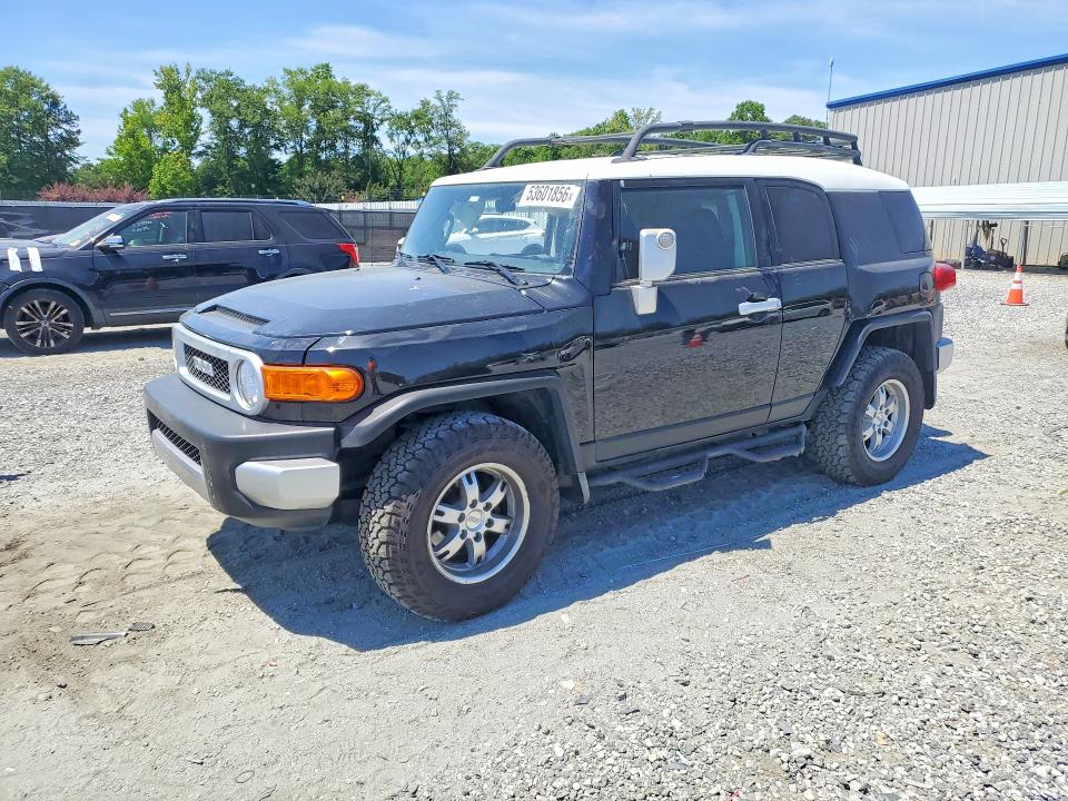 53601856 :رقم المزاد ، JTEBU11F570017355 vin ، 2007 Toyota Fj Cruiser مزاد بيع