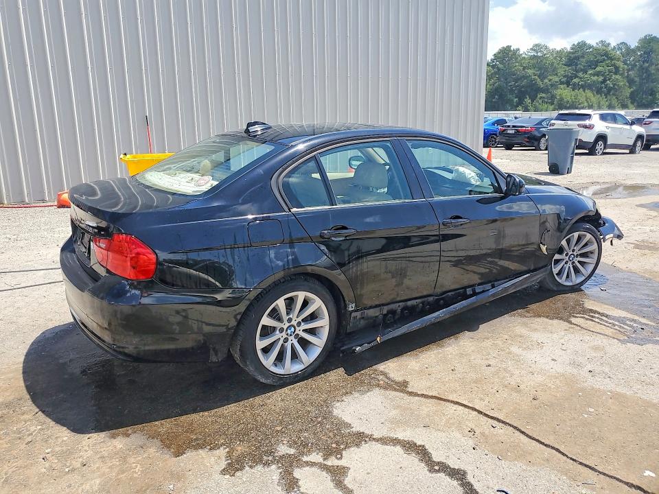 54650626 :رقم المزاد ، WBAPH7G57BNN02153 vin ، 2011 Bmw 328 مزاد بيع