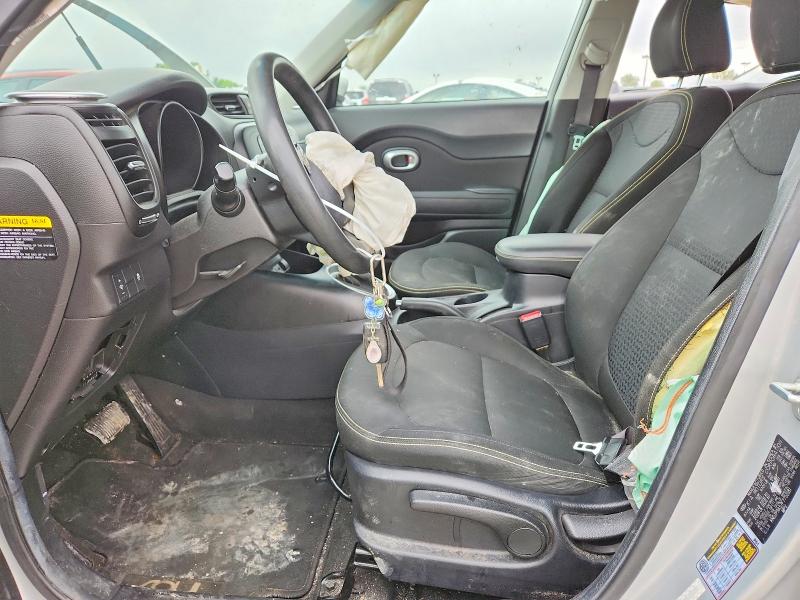2015 Kia Soul მანქანა იყიდება აუქციონზე, vin: KNDJP3A57F7753181, აუქციონის ნომერი: 54323366