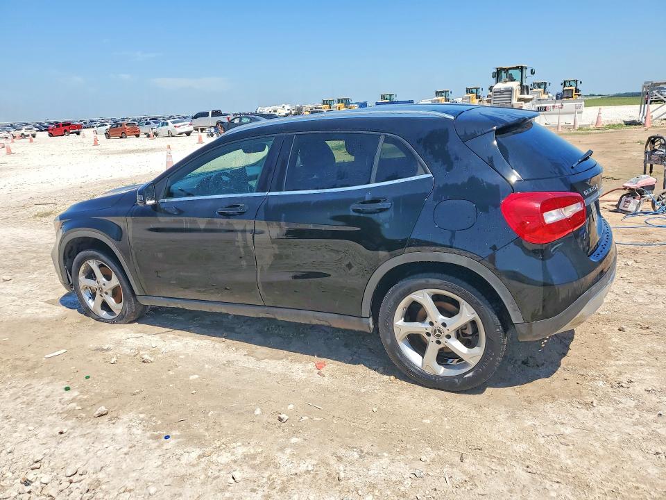 53556336 :رقم المزاد ، WDCTG4EB9KJ575330 vin ، 2019 Mercedes-benz Gla مزاد بيع