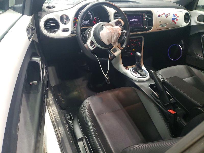 54475636 :رقم المزاد ، 3VWJD7ATXKM703421 vin ، 2019 Volkswagen Beetle مزاد بيع