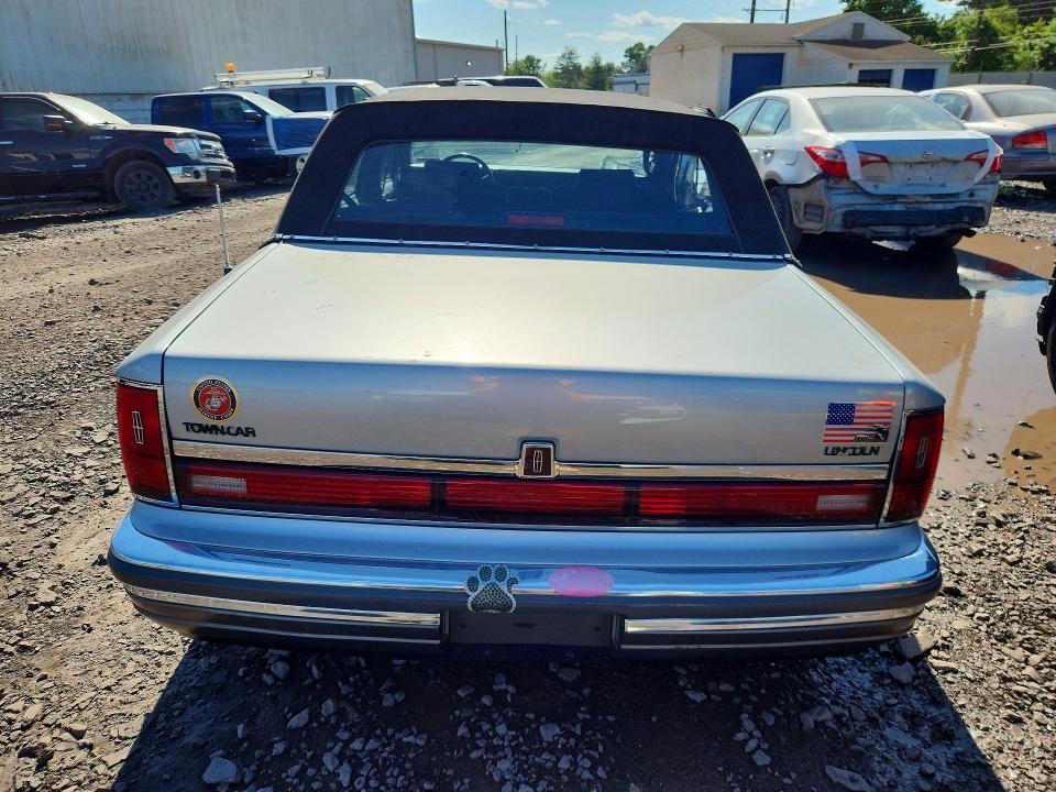 55207716 :رقم المزاد ، 1LNCM82F6LY792061 vin ، 1990 Lincoln Town Car مزاد بيع