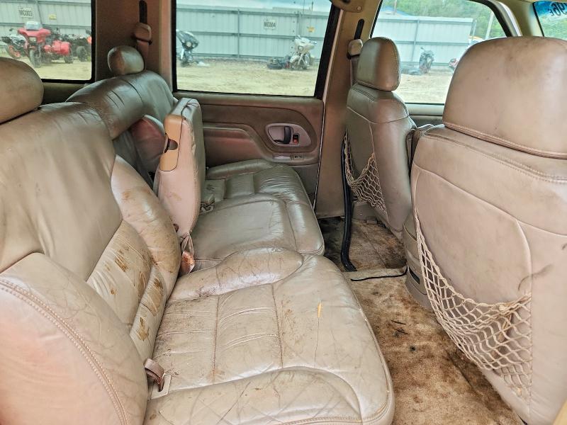 52895796 :رقم المزاد ، 1GKEC16R1XJ733496 vin ، 1999 Gmc Suburban مزاد بيع