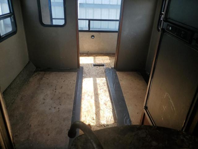 47332206 :رقم المزاد ، 4YDT30R28F7201196 vin ، 2015 Keystone Hideout مزاد بيع