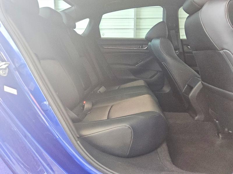 53757756 :رقم المزاد ، 1HGCV3F27NA014084 vin ، 2022 Honda Accord مزاد بيع