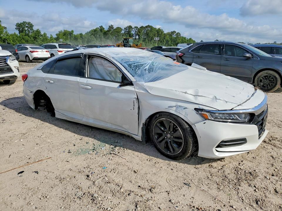 Продажа на аукционе авто 2018 Honda Accord, vin: 1HGCV1F12JA261941, номер лота: 53778966