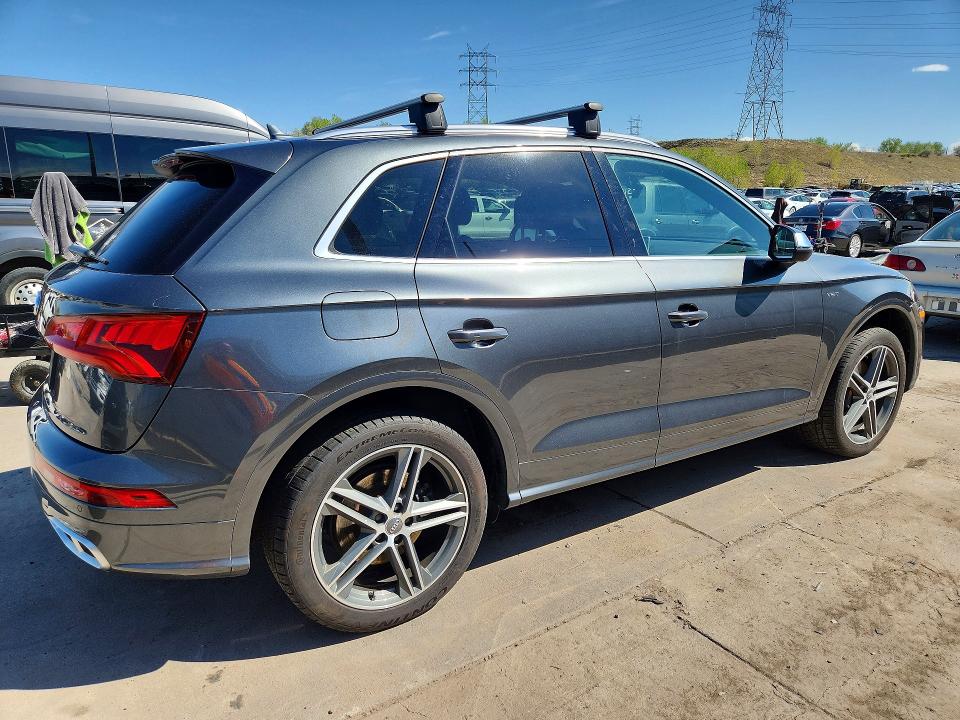 2018 Audi Sq5 მანქანა იყიდება აუქციონზე, vin: WA1A4AFY0J2166580, აუქციონის ნომერი: 53099126