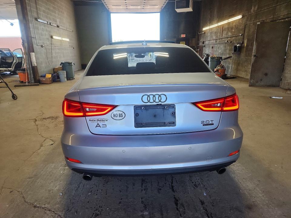 55378016 :رقم المزاد ، WAUBFGFF4F1119276 vin ، 2015 Audi A3 مزاد بيع