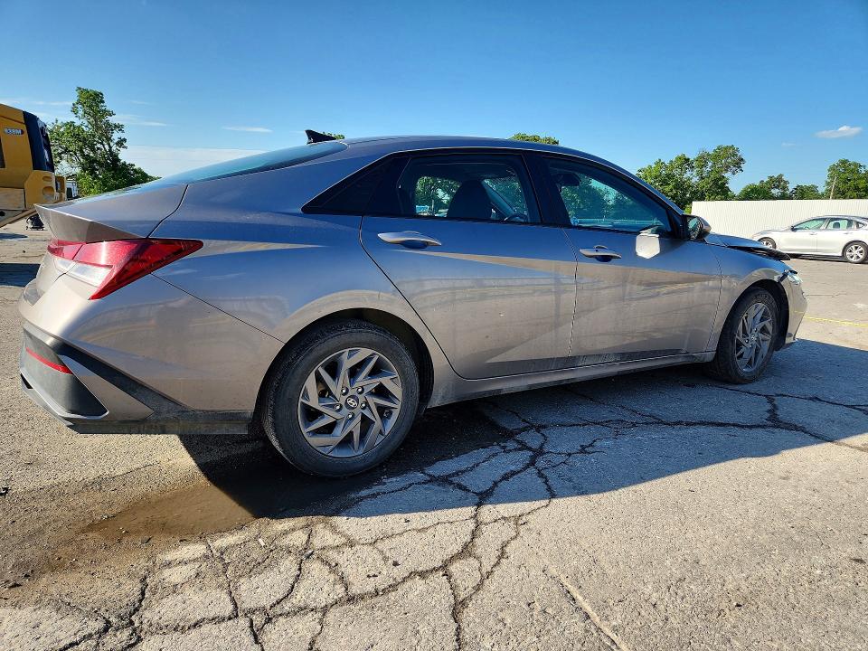 52924816 :رقم المزاد ، KMHLM4DG8RU665603 vin ، 2024 Hyundai Elantra مزاد بيع
