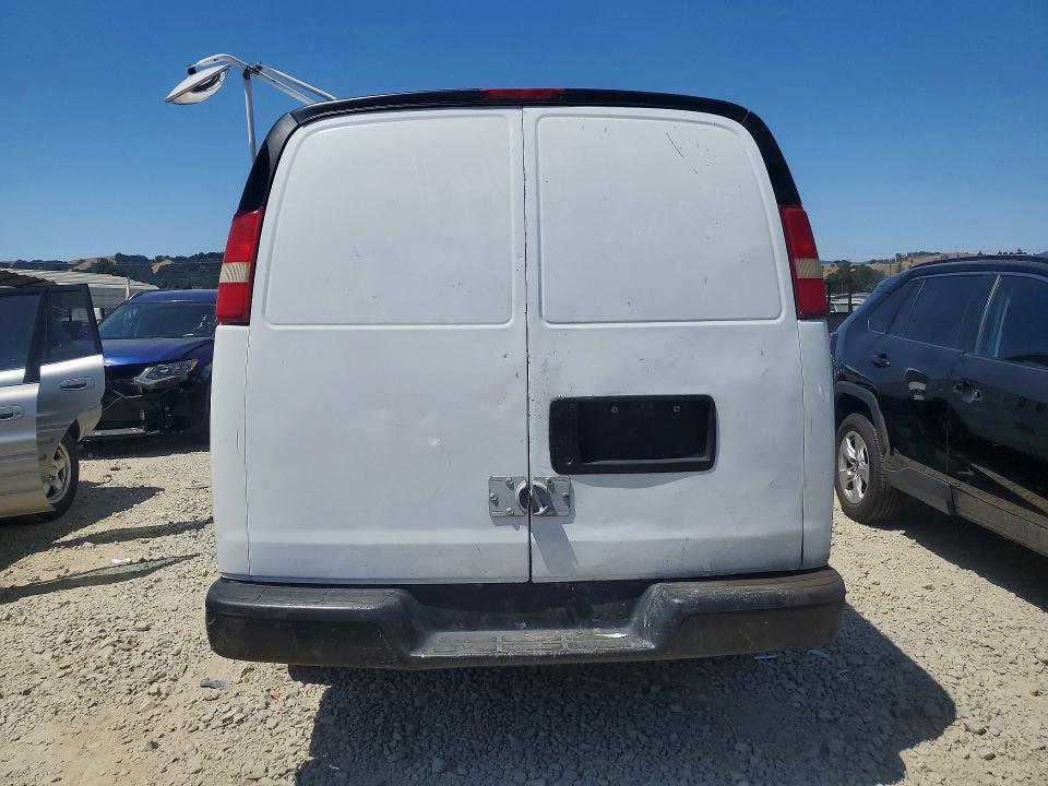 54009336 :رقم المزاد ، 1GCZGFBA6A1154199 vin ، 2010 Chev Express G2500 مزاد بيع