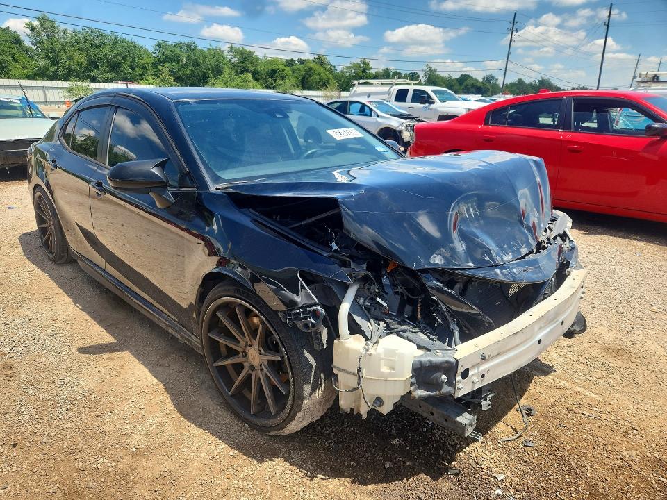 2020 Toyota Camry მანქანა იყიდება აუქციონზე, vin: 4T1G11AK2LU901624, აუქციონის ნომერი: 52267536