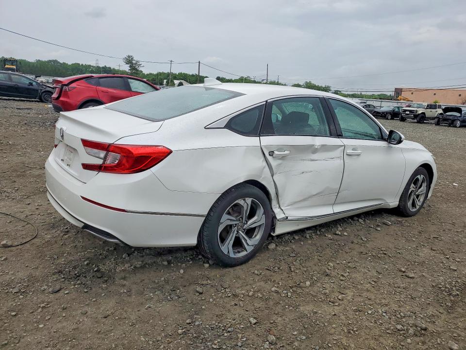 2018 Honda Accord მანქანა იყიდება აუქციონზე, vin: 1HGCV1F4XJA032837, აუქციონის ნომერი: 55015106
