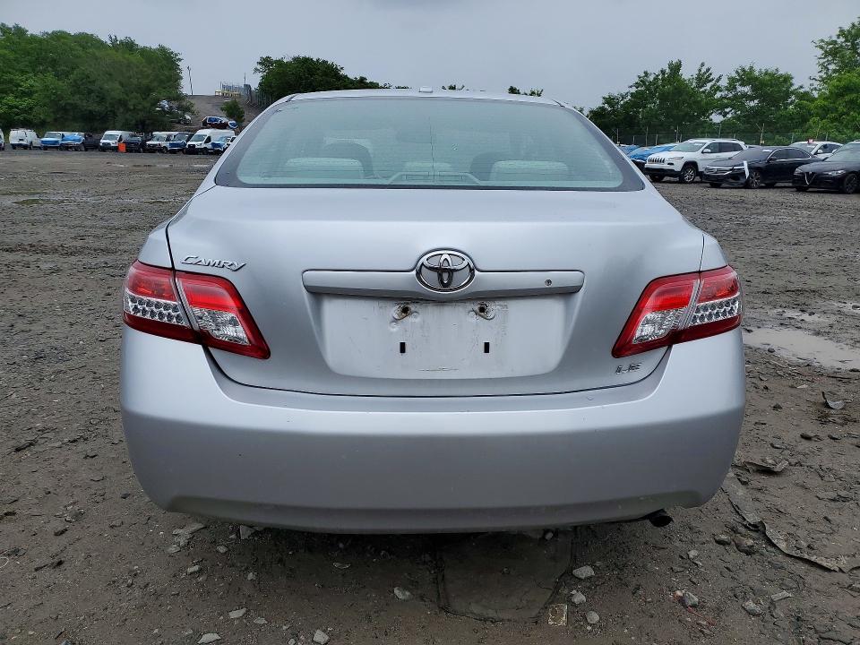 2010 Toyota Camry მანქანა იყიდება აუქციონზე, vin: 4T1BF3EK7AU024692, აუქციონის ნომერი: 54620676