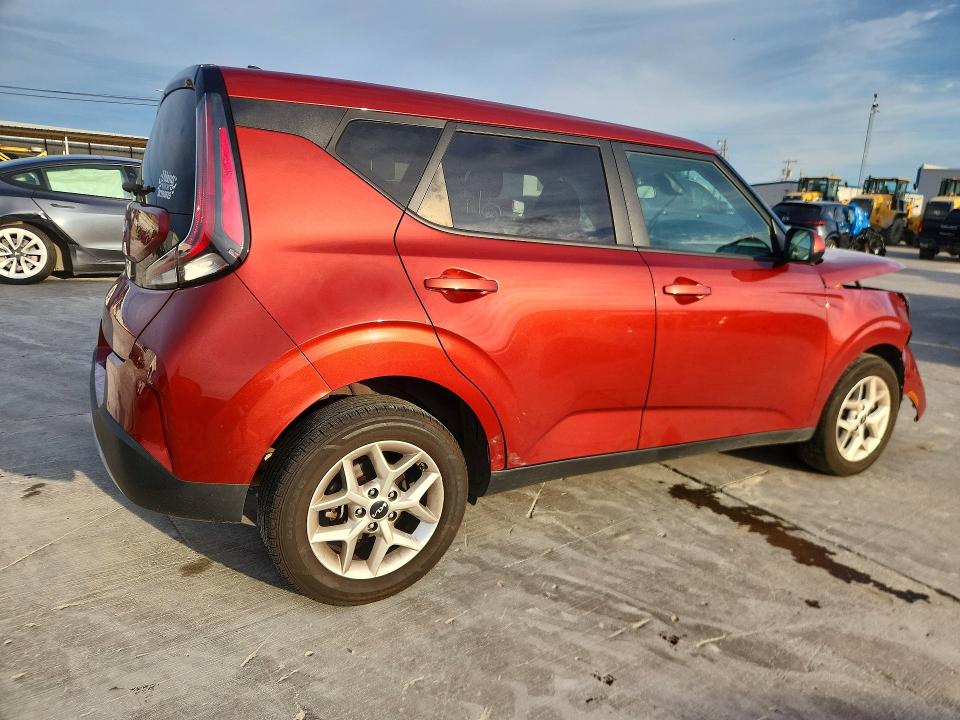 Продажа на аукционе авто 2024 Kia Soul, vin: KNDJ23AU6R7916042, номер лота: 53582726