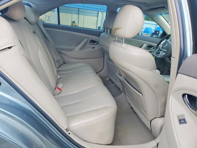 53279706 :رقم المزاد ، 4T1BF3EK2AU575743 vin ، 2010 Toyota Camry مزاد بيع