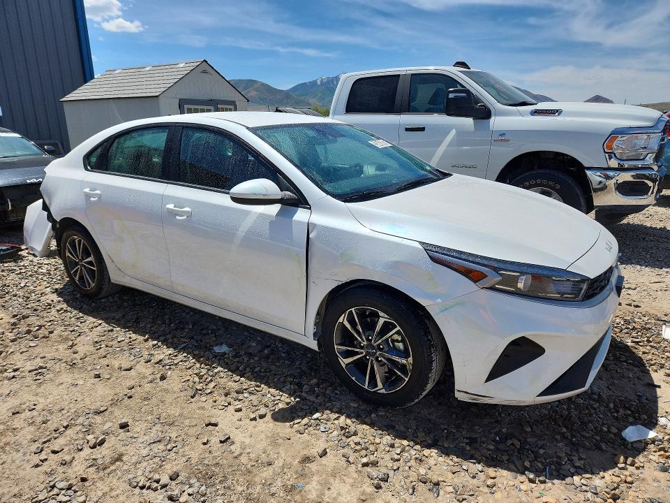 53843826 :رقم المزاد ، 3KPF24AD9RE798791 vin ، 2024 Kia Forte مزاد بيع