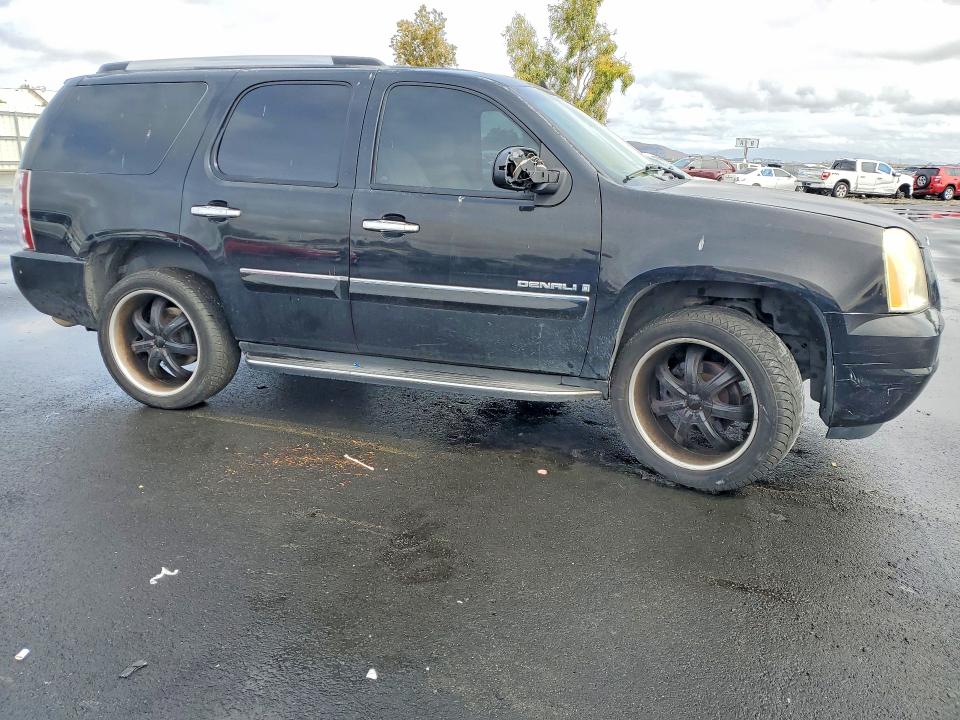 55084546 :رقم المزاد ، 1GKFK63837J271491 vin ، 2007 Gmc Yukon مزاد بيع